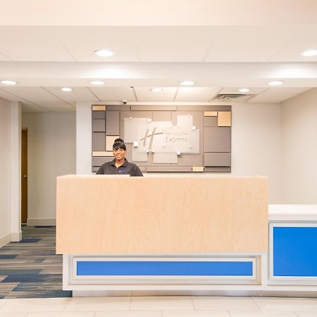 Holiday Inn Express Atlanta-Stone Mountain By Ihg Exterior photo